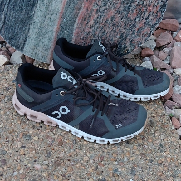 On Running Shoes - On Running cloudflow helion gray athletic sneakers running shoes women's 9